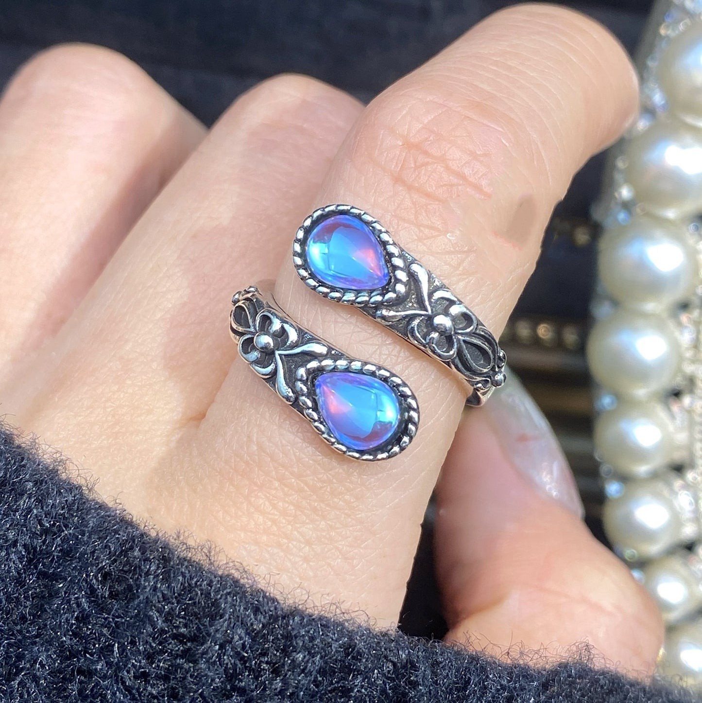 Bohemian Retro Black Agate Spoon Moonstone Ring Female